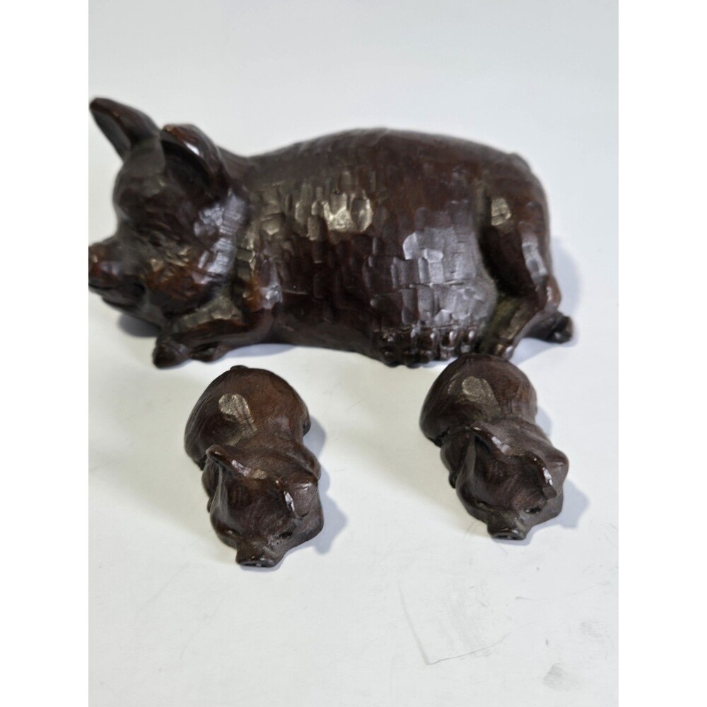 Vintage Red Mill Pig Family Figurines Mama Sow 2 Piglets Pecan Resin USA